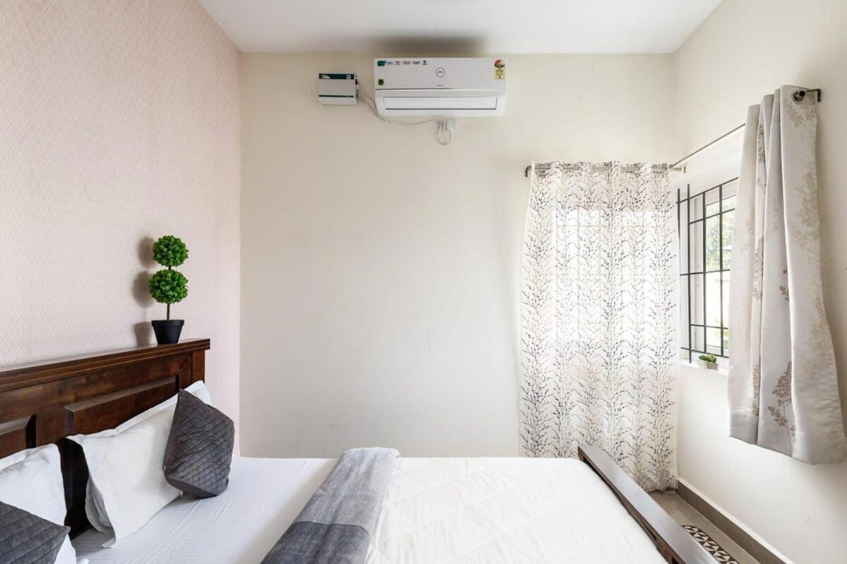 Blue Nest By Stayjadeparty Villalawn โฮซูร์ ภายนอก รูปภาพ
